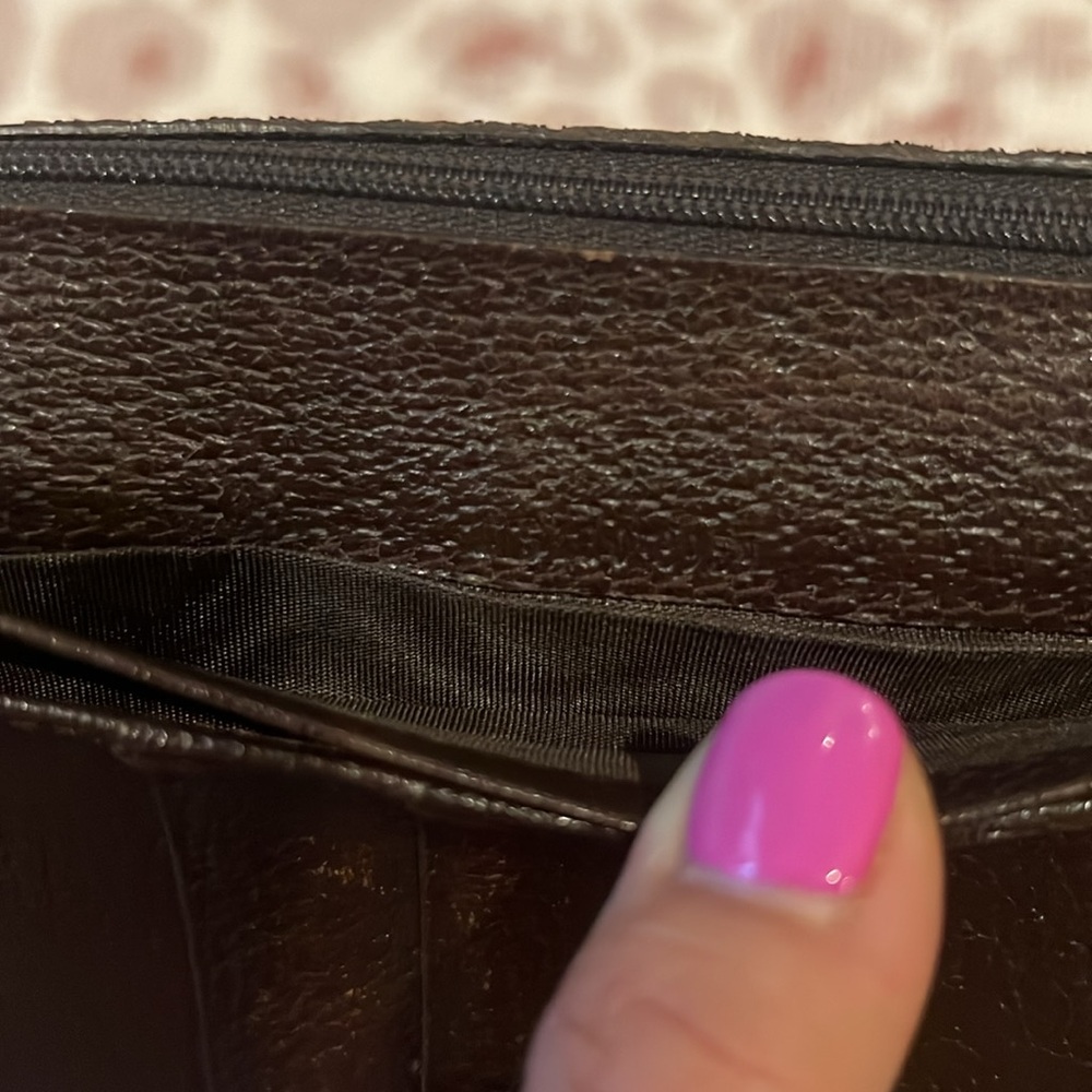 Authentic Gucci wallets - Picture 12 of 14